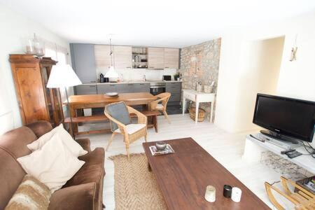 Apartament Central Amb Terrassa Alp Kültér fotó